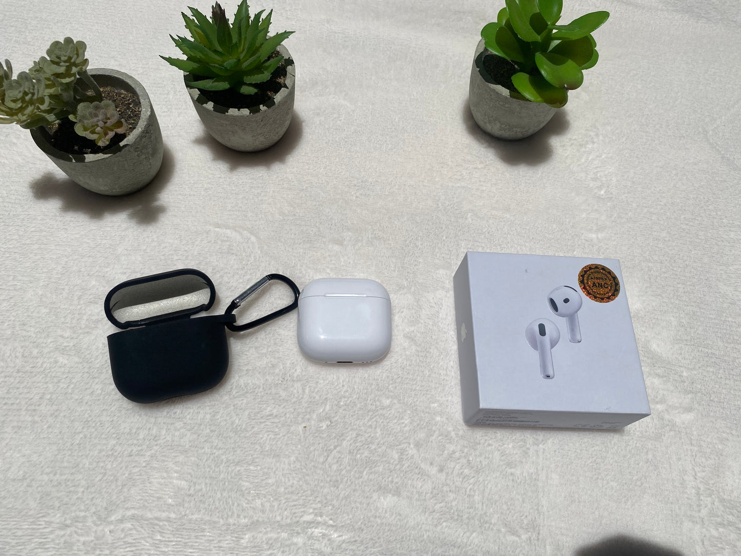 🎧 Audífonos inalámbricos Serie 4 + Forro protector incluido