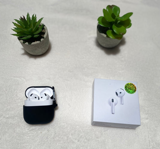 🎧 Audífonos inalámbricos Serie 4 + Forro protector incluido