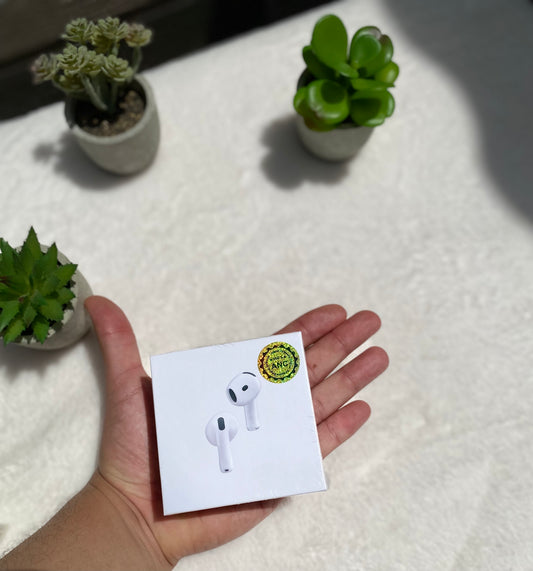 🎧 Audífonos inalámbricos Serie 4 + Forro protector incluido